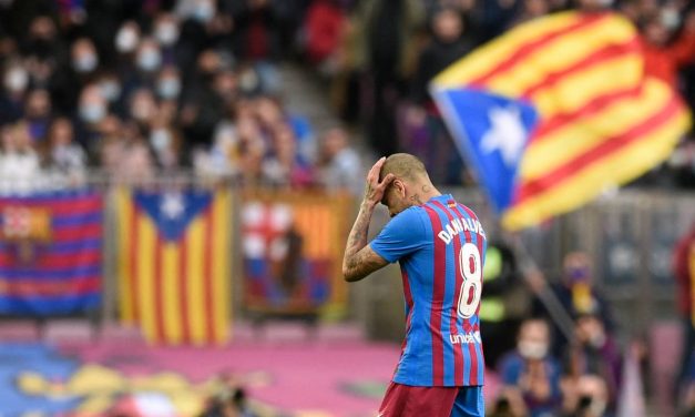 Dos partidos de sanción para Dani Alves