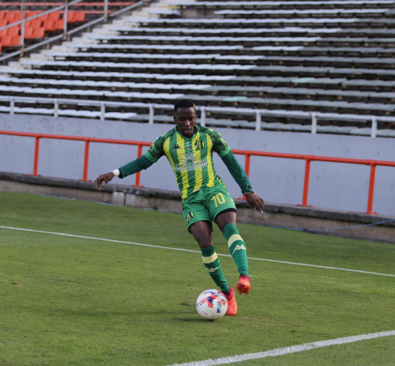 Con un golazo del Tanque Silva, Aldosivi le ganó 3 a 1 a Patronato