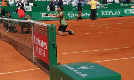 Tsitsipas es bicampeón en Mónaco y se alista como uno de los favoritos para Roland Garros