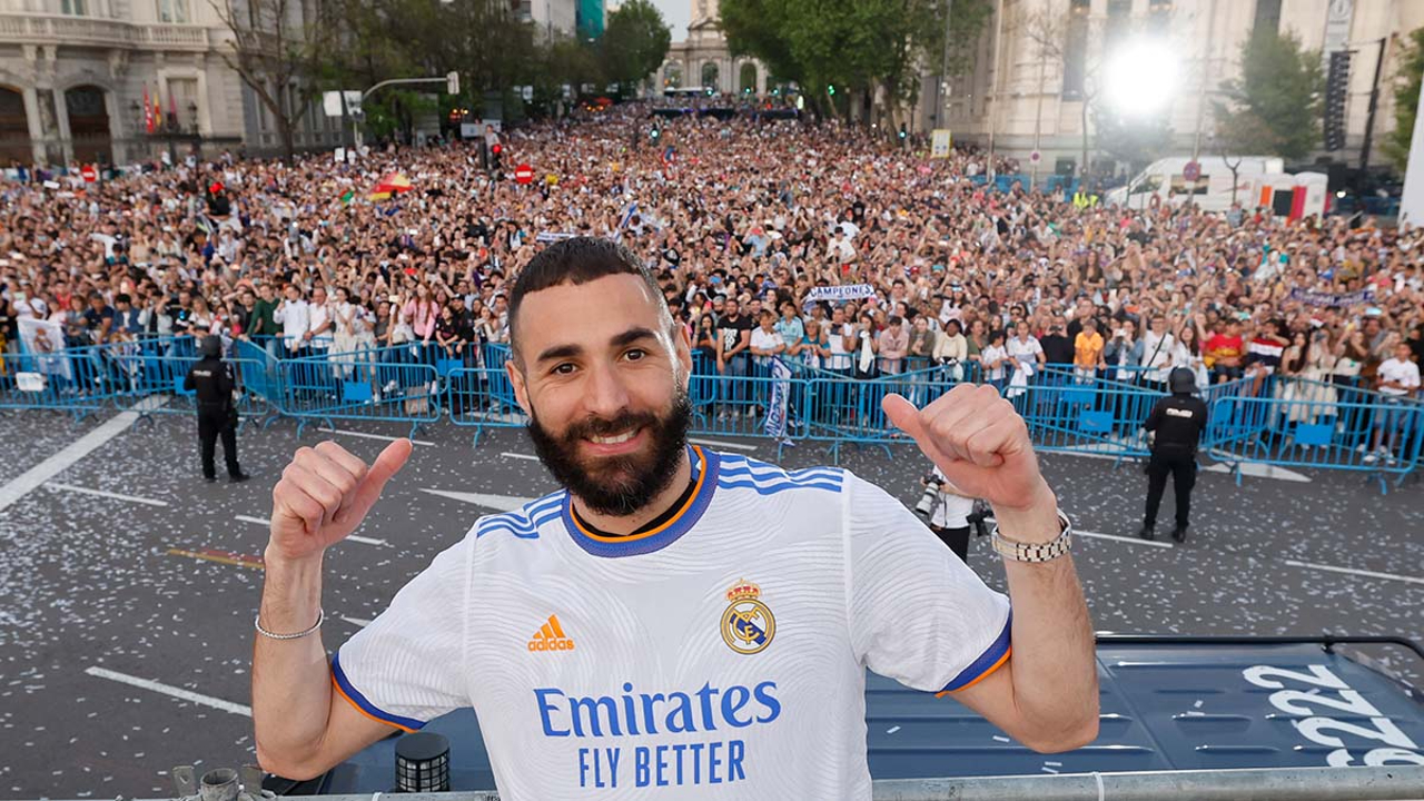 Karim Benzema celebrando