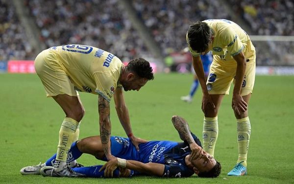 Parte Médico: Joao Rojas sufrió una lesión de ligamento cruzado