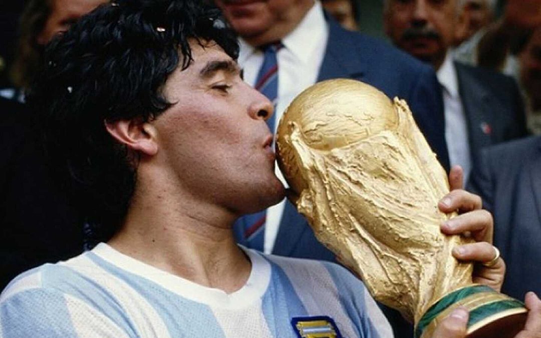 Roma rendirá homenaje a Maradona: “Tu sei il dieci”