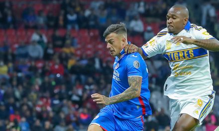 Cruz Azul sufre nueva derrota en la cancha del Estadio Azteca