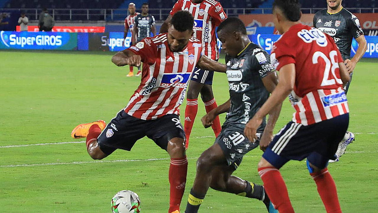 Independiente Santa Fe suma en el debut de ‘Bolillo’ Gómez dirigiendo al Atlético Junior de Barranquilla debut Bolillo Gomez