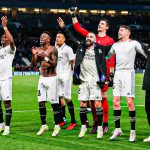 El Real Madrid celebra el pase a semifinales en Stamford Bridge