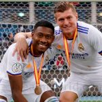 Kroos y Alaba, tras ganar la Supercopa de España de 2022 con el Real Madrid