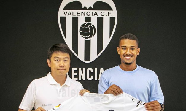 Samuel Lino: «Si de mí dependiera, me quedaría un año más en Valencia»