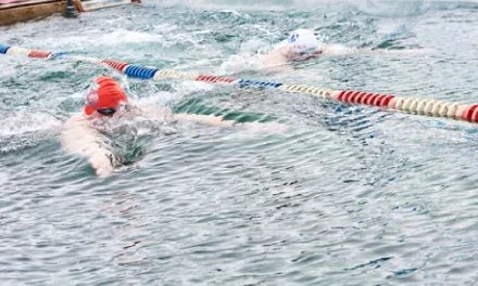El récord mundial de natación en aguas congeladas