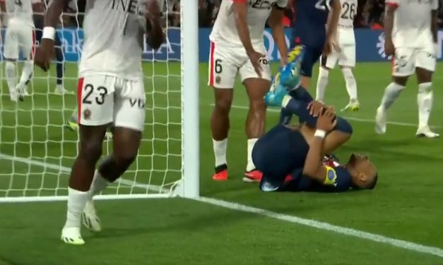 Mbappé preocupa al PSG tras fuerte choque