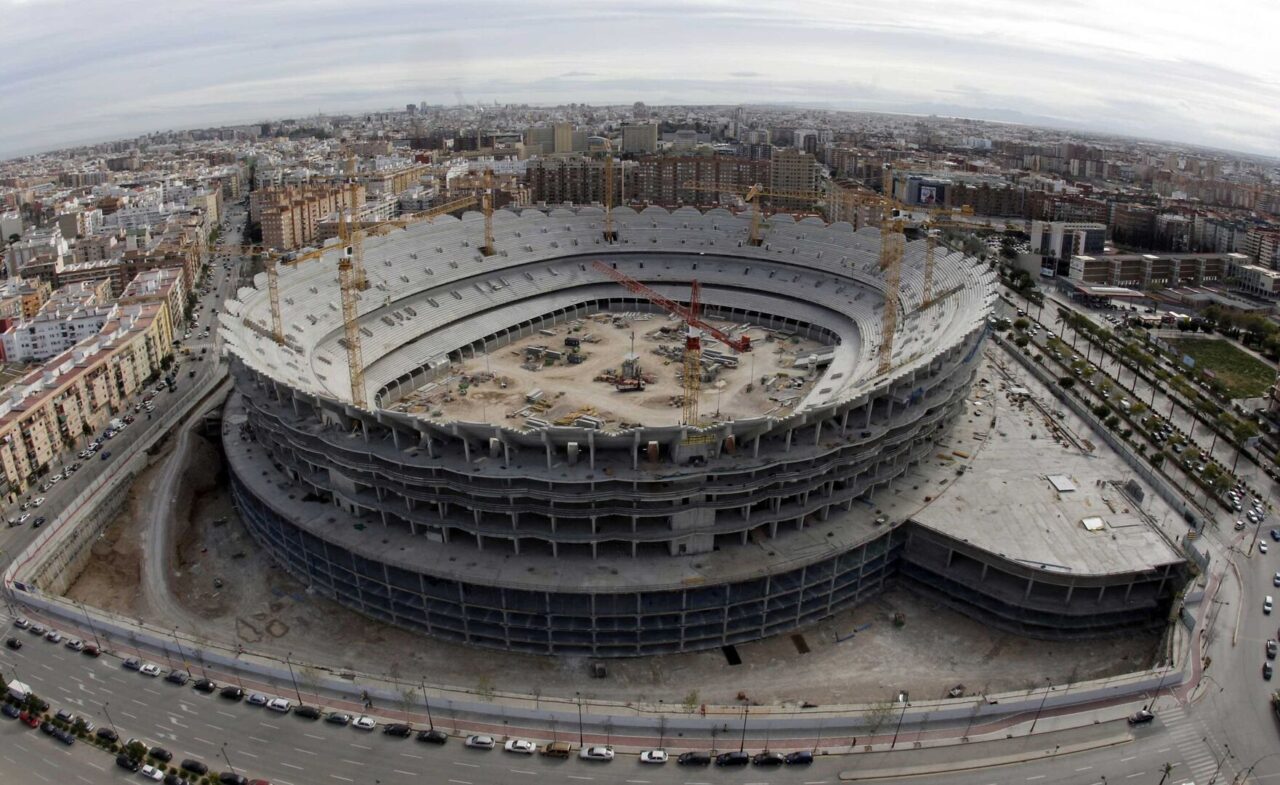 El ayuntamiento exige las obras para el nuevo mestalla