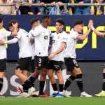 El valencia golea al Cadiz y ya mira a la copa