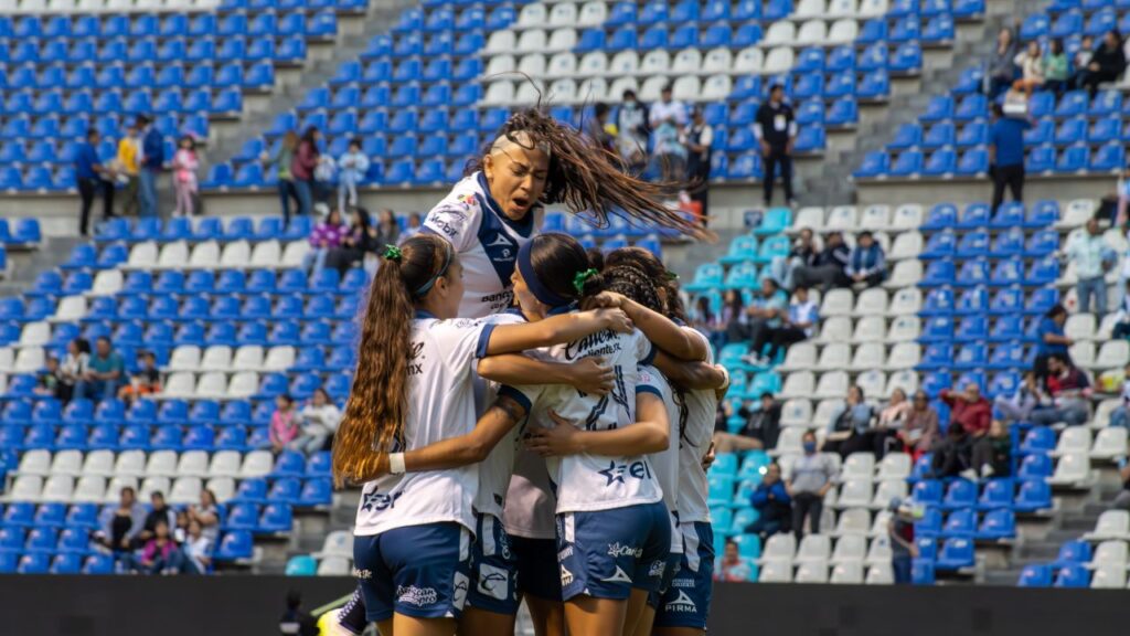 La Franja Femenil gana en casa