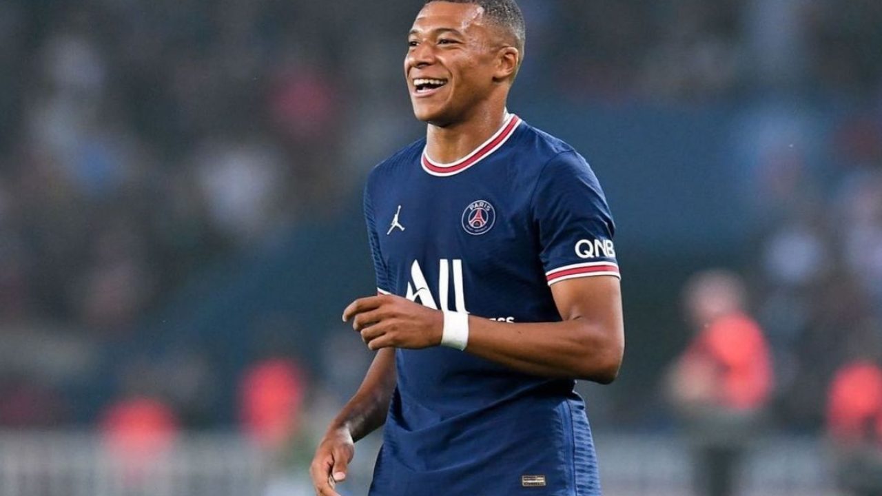 Kylian Mbappé ya habría firmado su contrato con el Real Madrid