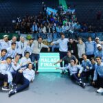 El conjunto argentino superó una dura prueba en Manchester e irá por la copa en noviembre