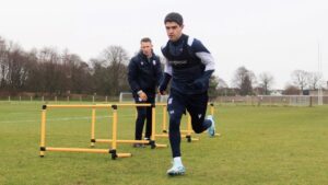 Garza Cantú ya entrena en Escocia y busca un lugar en el primer equipo del Dundee FC