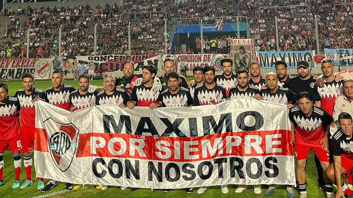 El equipo Senior de River campeón