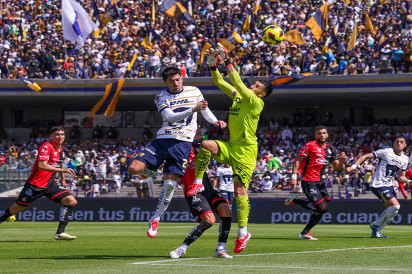 Pumas fallaba frente al arco de Camilo Vargas