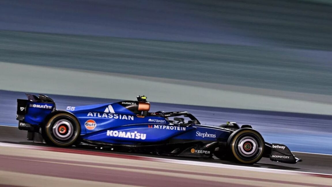 Carlos Sainz marcó el mejor tiempo del día arriba del Williams