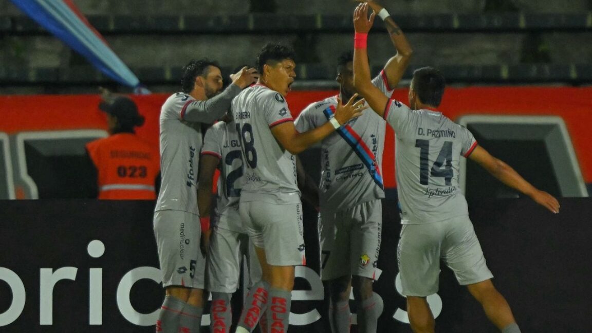 El Nacional eleminó a Blooming y avanza en la Copa Libertadores