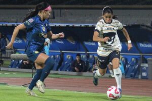Un clásico capitalino que dejó buen fútbol en la cancha de ciudad universitaria