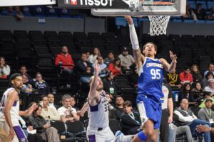 Los Capitanes buscaron remontar, sin embargo en los minutos finales cayeron