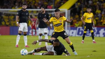 Barcelona SC golea 3-0 a Corinthians en la ida de la Fase 3 de Libertadores