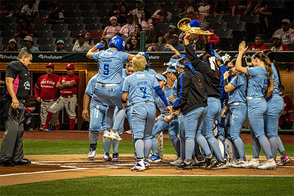 Diablos rojos femenil contra Charros femenil