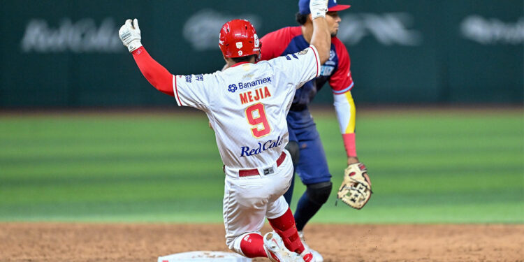 Diablos Rojos contra El Águila