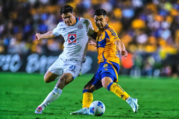 El Estadio Universitario vio el primer empate entre felinos y cementeros en un partido de ida. (X: @TheChampions)