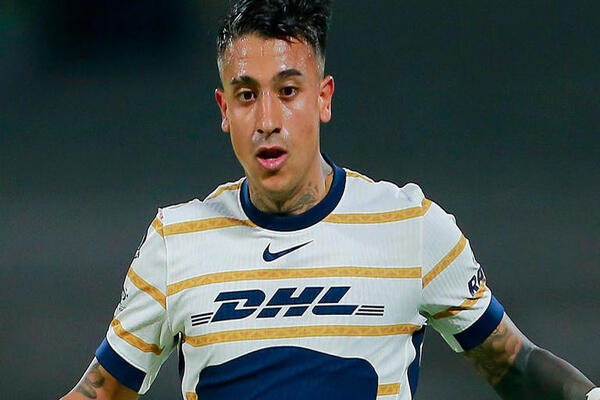 Robert Ergas anota el penal que pone a Pumas en liguilla