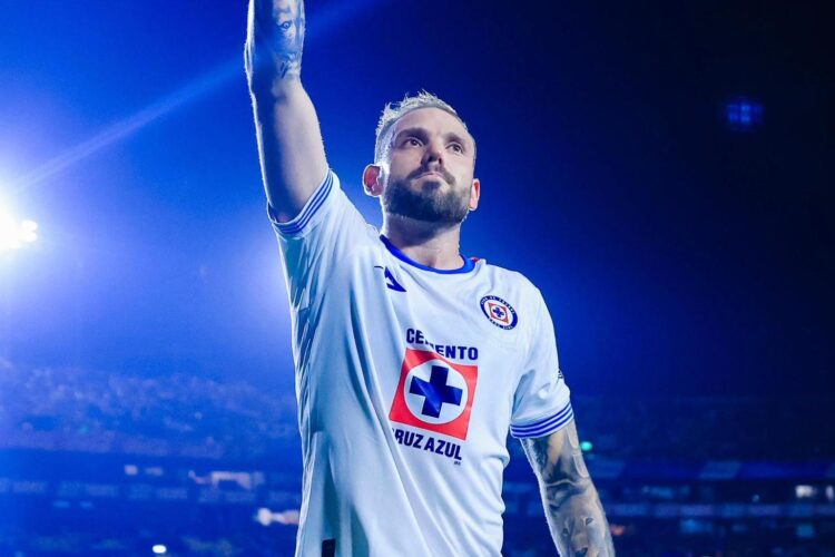 Rodolfo Rotondi anotó su quinto gol del semestre; primero en Concachampions. (X: CRUZ AZUL)