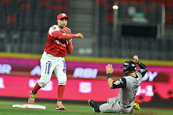 Diablos contra Piratas