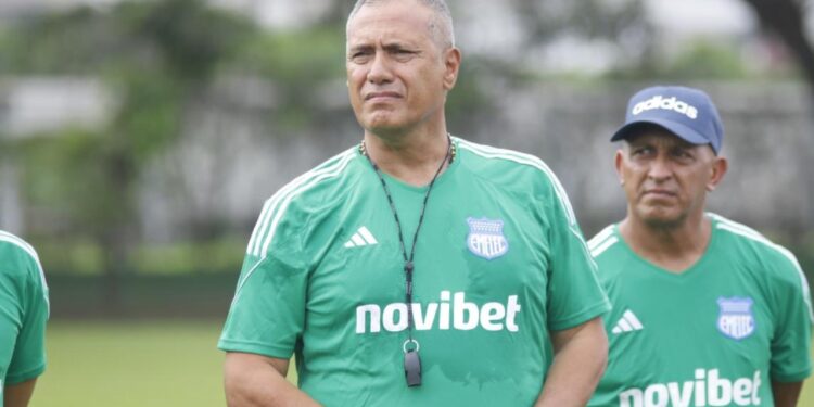 El bombillo logra levantar sancion impuesta por la FIFA