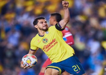 Henry Martin ponía el penal que le complicaba el pase a Cruz Azul