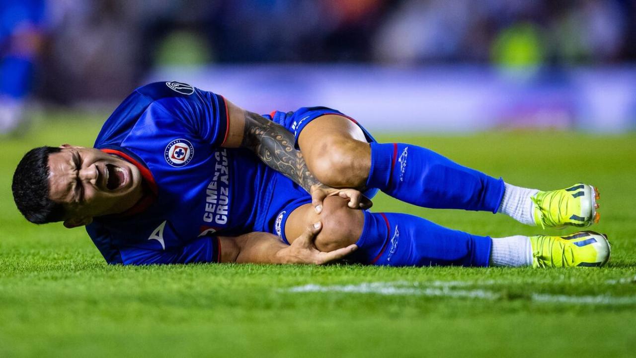 La primera vez que Toro se lesionó con Cruz Azul quedó fuera por ocho meses. (Foto: José Luis Melgarejo)