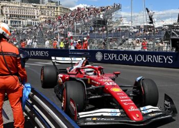 La Ferrari de Charles Leclerc marca el ritmo del primer día del GP de Mónaco