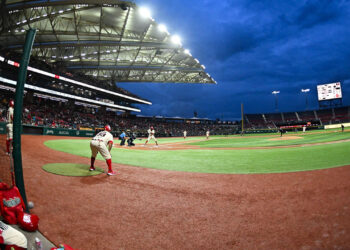 Diablos contra Sultanes