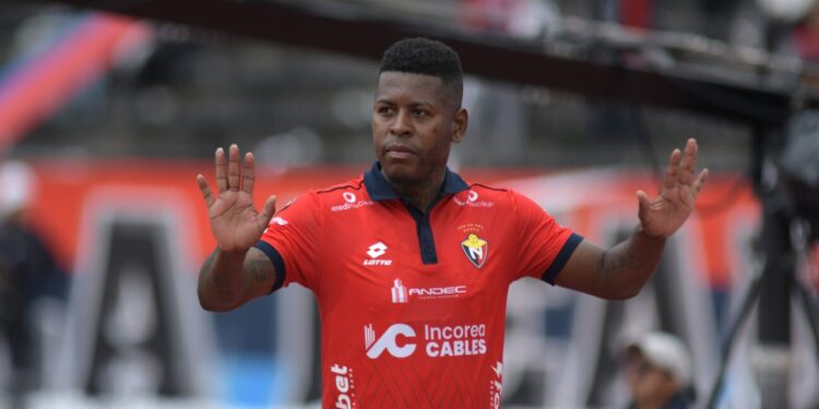 Gabriel Cortez con El Nacional