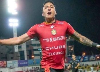 Alejandro Tobar brilla en Deportivo Cuenca