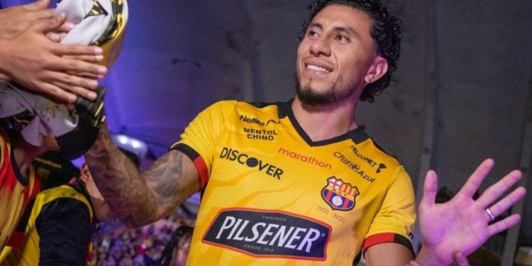 Comunicado oficial de Barcelona sobre Joao Rojas