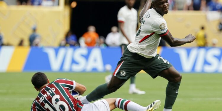 Mois'es Caicedo, uno de los mejores jugadores en este partido