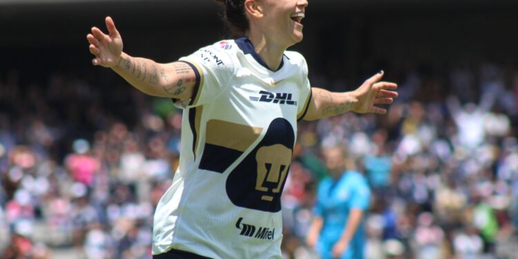 Pumas Femenil arrasa en CU: goleada histórica ante Rayadas