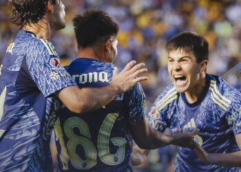 América remonta y vence a Puebla en su último amistoso de pretemporada