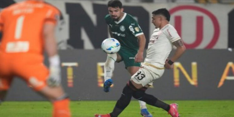 ¿Hazaña u honor?: La formación de Universitario ante Palmeiras en Sao Paulo