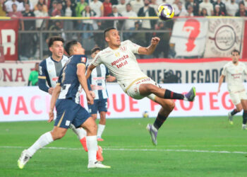 Hubo de todo menos el gol: Universitario y Alianza Lima empataron 0-0 en el superclásico