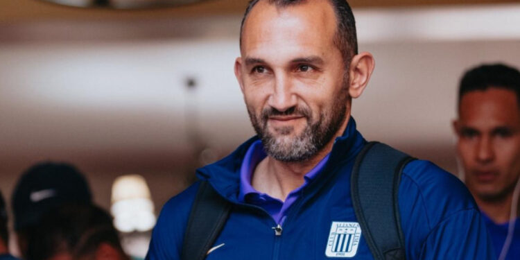 Hernán Barcos, sobre Álex Valera: "Le dijo no a su selección y me viene a decir algo a mí"