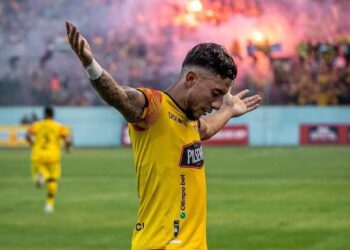 El extremo canario acelera su recuperación y podría volver después de la fecha FIFA