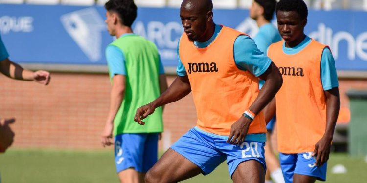 El CF Talavera recupera a Lassina Sangaré para el centro del campo