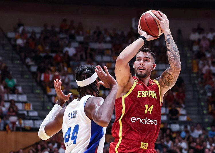 Los franceses, que no habían ganado a ‘La Familia’ en diez años, se imponen en Badalona en uno de los duelos de preparación para el Eurobasket