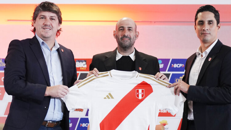 Nuevo rostro: Argentino Antonio 'Tano' Spinelli es nuevo DT de la selección peruana femenina